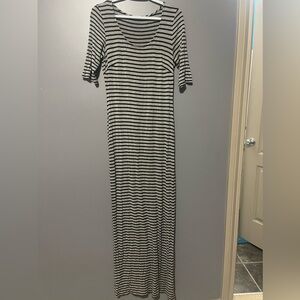 🎆6/$30- 3/4 sleeve maxi dress